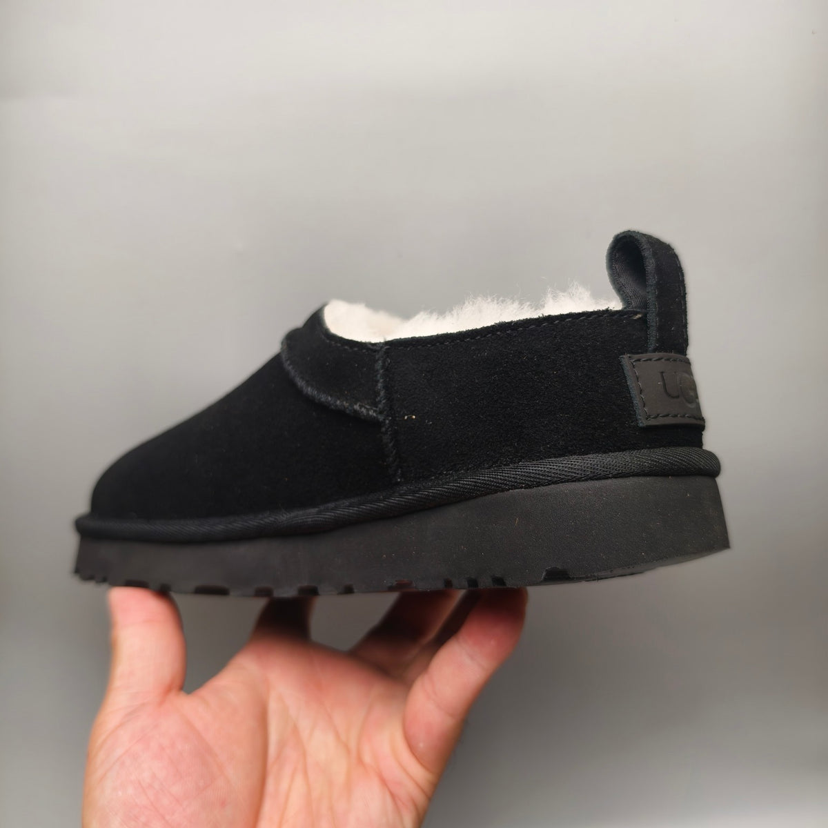 Women's Classic Slip-On Shoes - Black, Model 3891