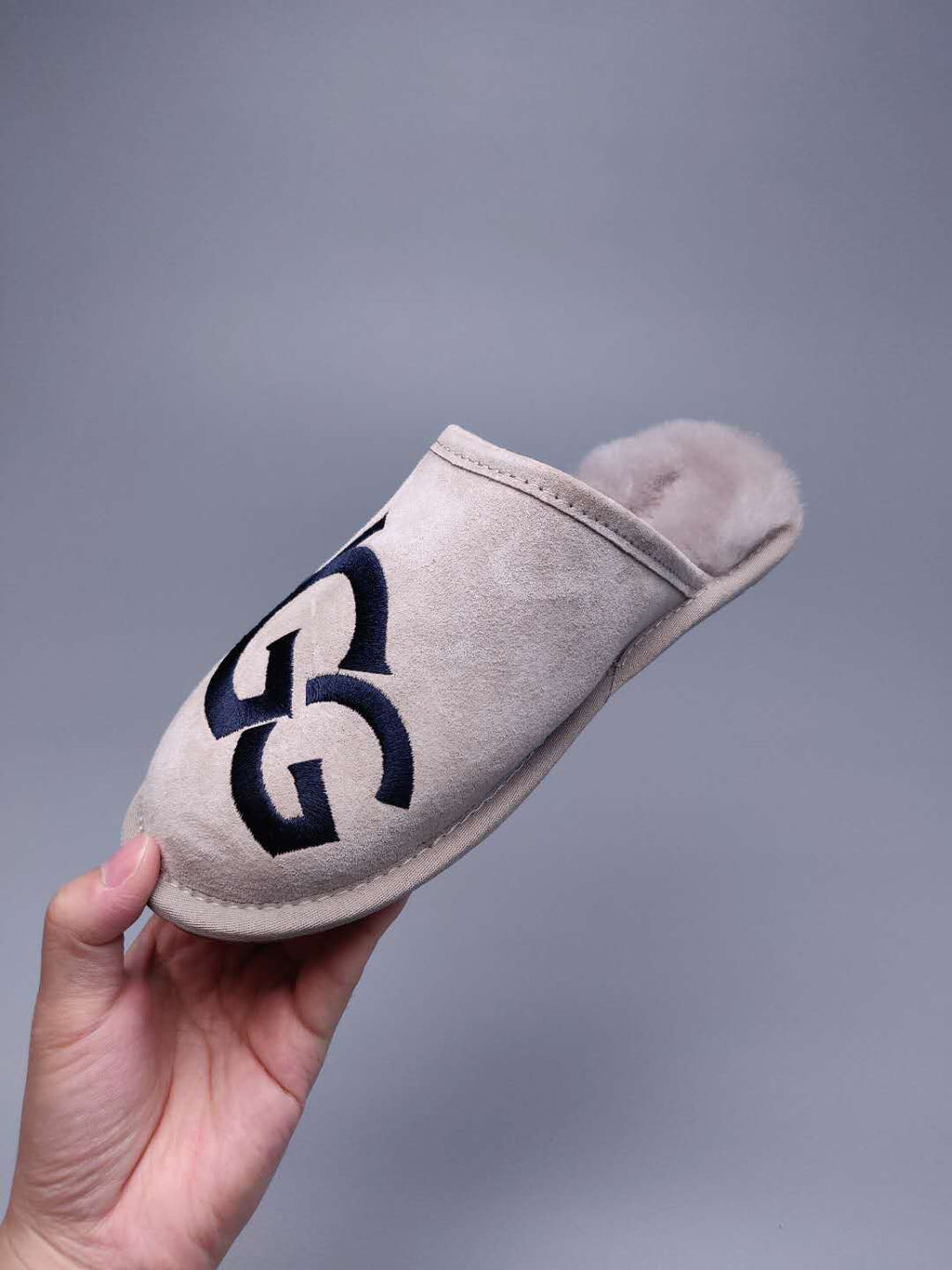 Large G Indoor Slippers - Gray, Model 2593
