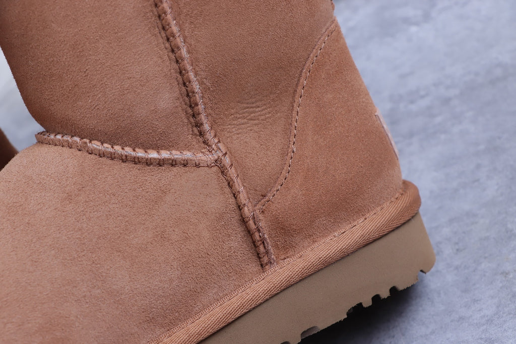 Classic Short II Boots - Chestnut, Model 6223