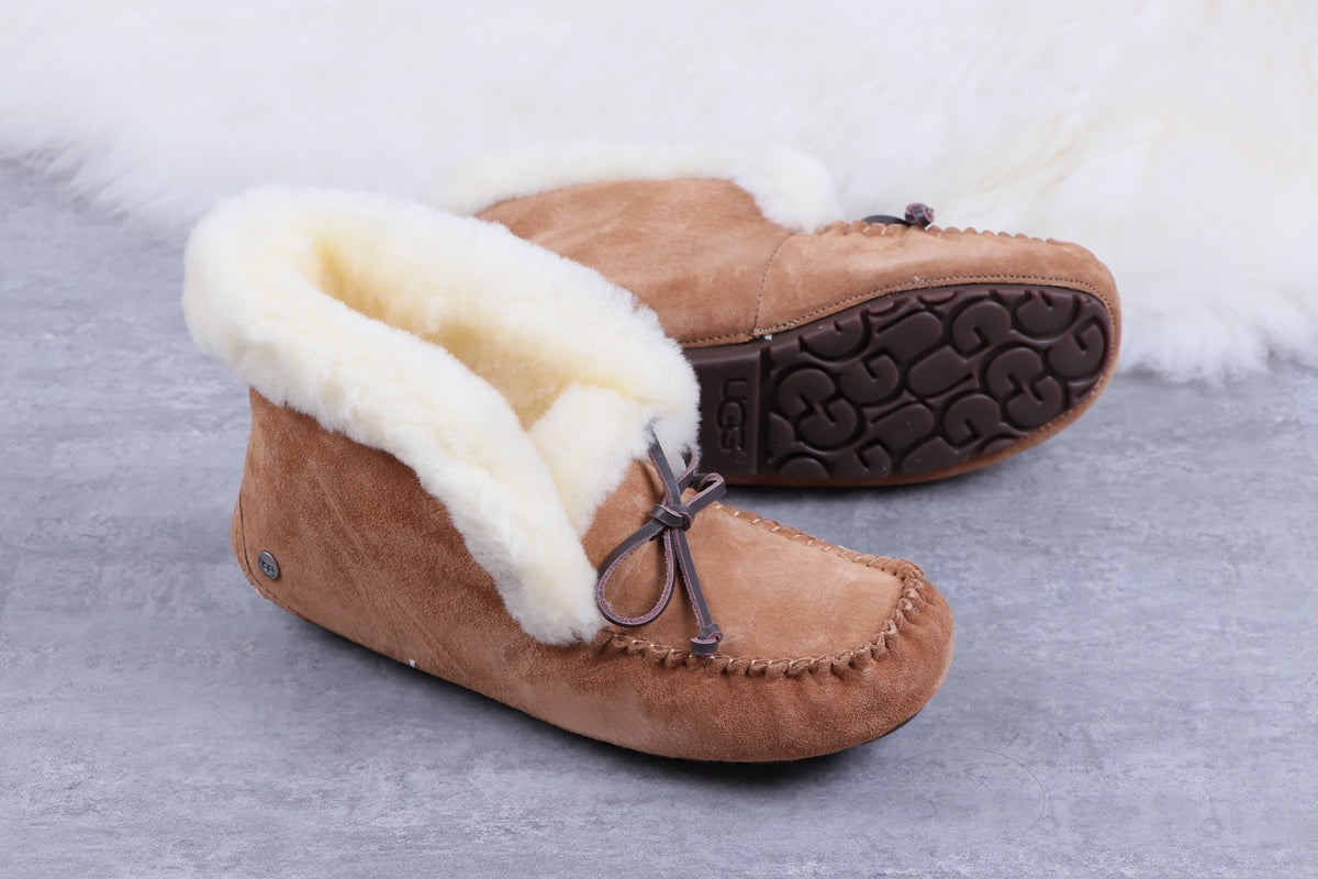 W Alena Shoes - Chestnut, Model 4806