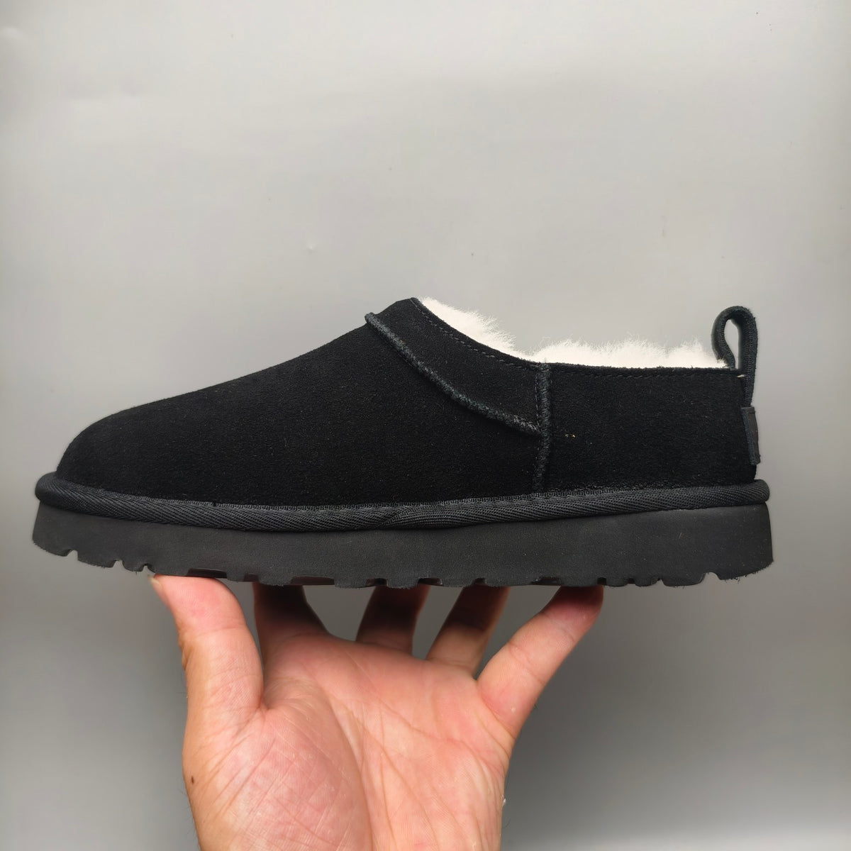 Women's Classic Slip-On Shoes - Black, Model 3891