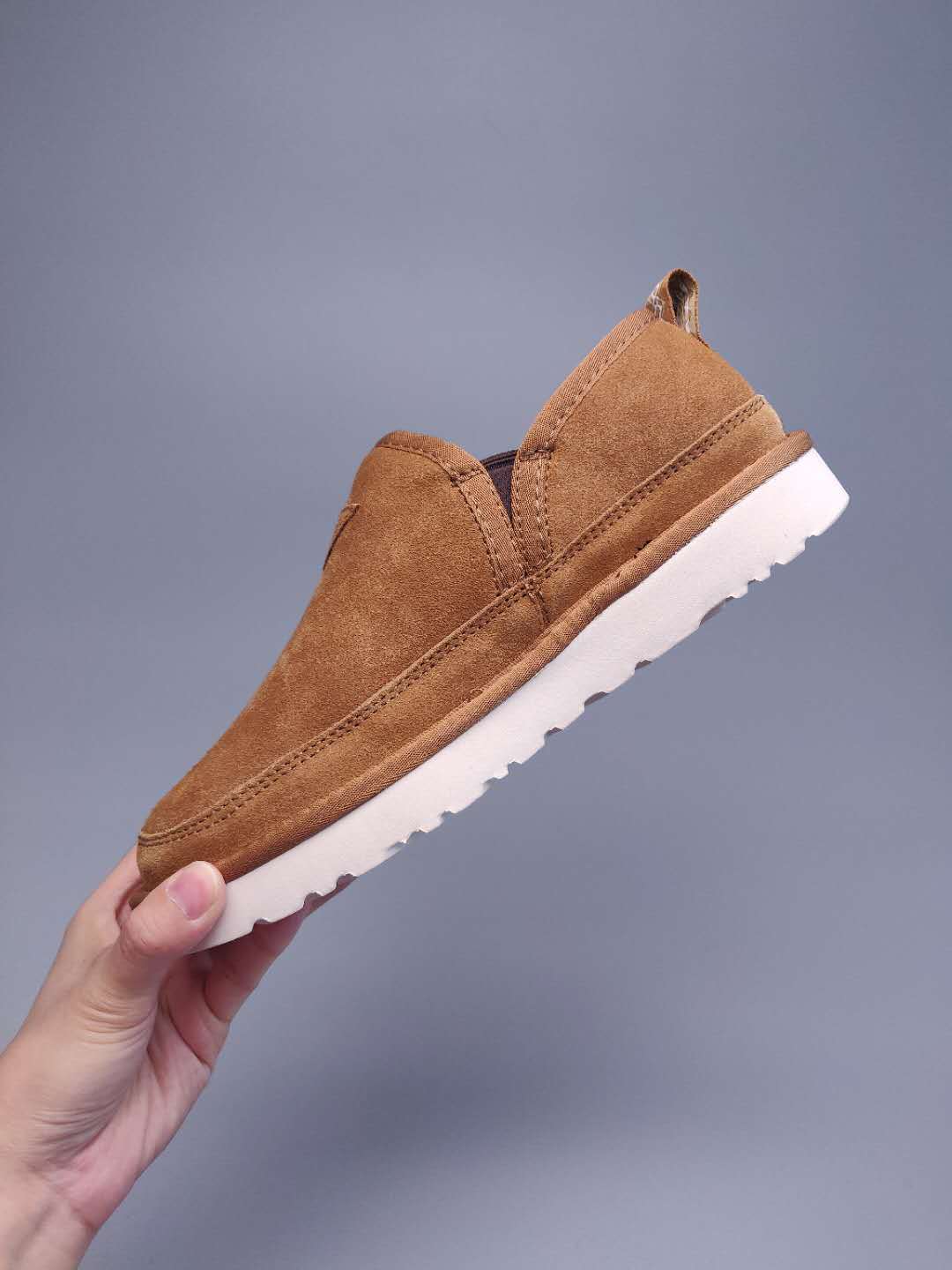Men's Slip-On Low-Top Casual Shoes - Chestnut, Model 3455