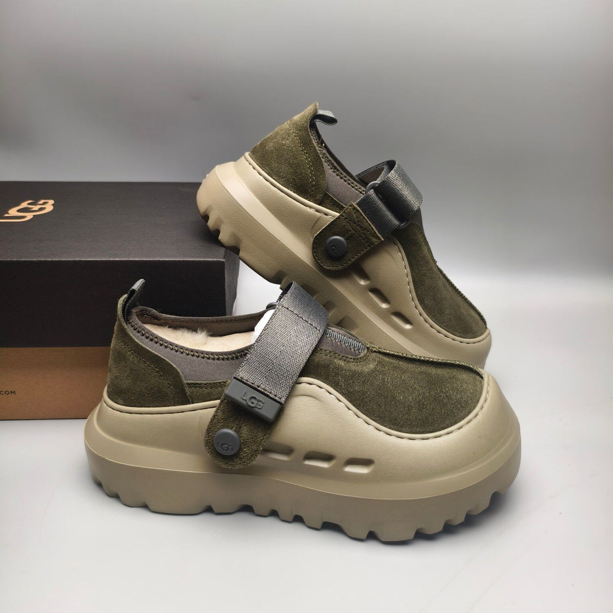 Unisex Slip-On Casual Shoes - Green, Model 7550