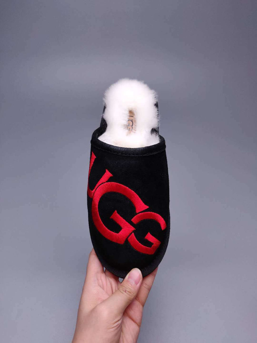 Large G Indoor Slippers - Black, Model 2593