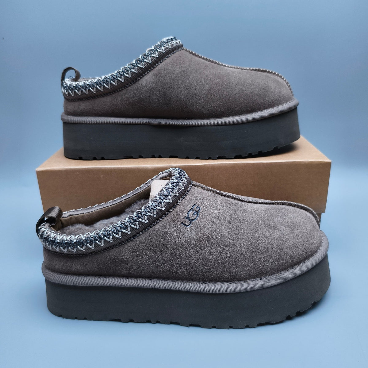 Folk-Inspired Platform Casual Shoes - Walnut, Style 2553 / 2130