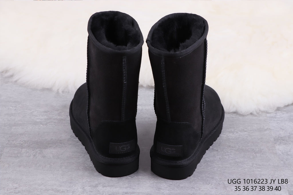 Classic Short II Boots - Black, Model 6223