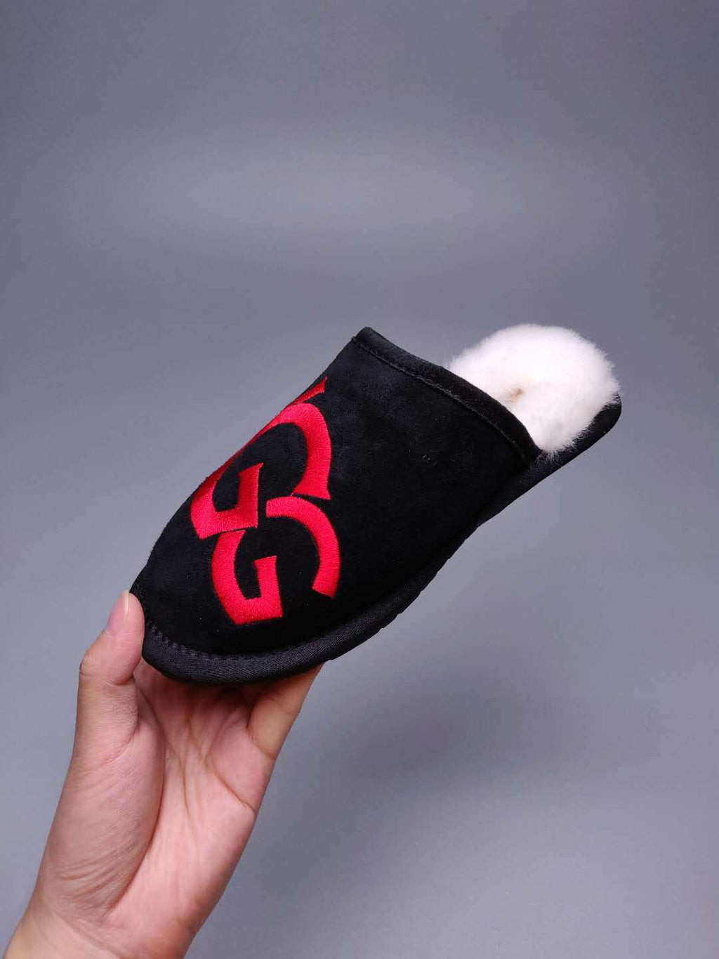 Large G Indoor Slippers - Black, Model 2593