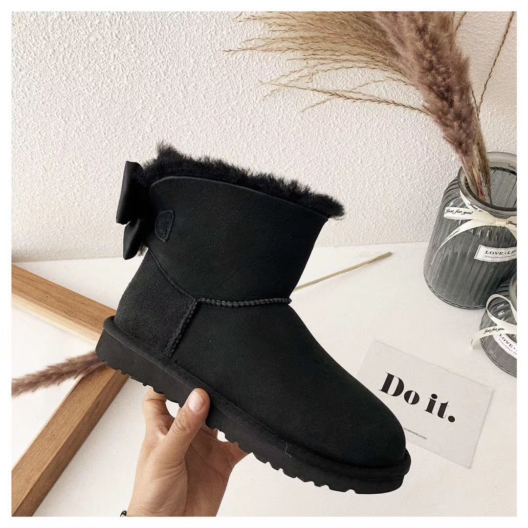 Bow-Detail Ankle Boots - Black, Model 3130
