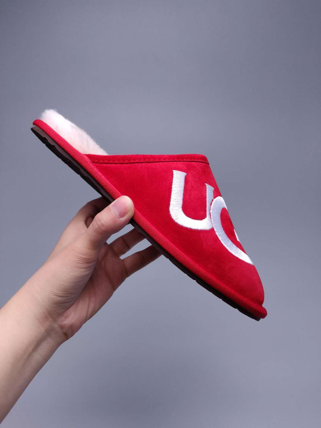 Large G Indoor Slippers - Bright Red, Model 2593