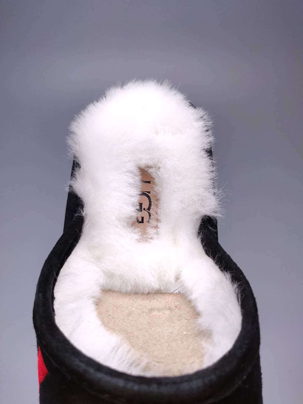 Large G Indoor Slippers - Black, Model 2593