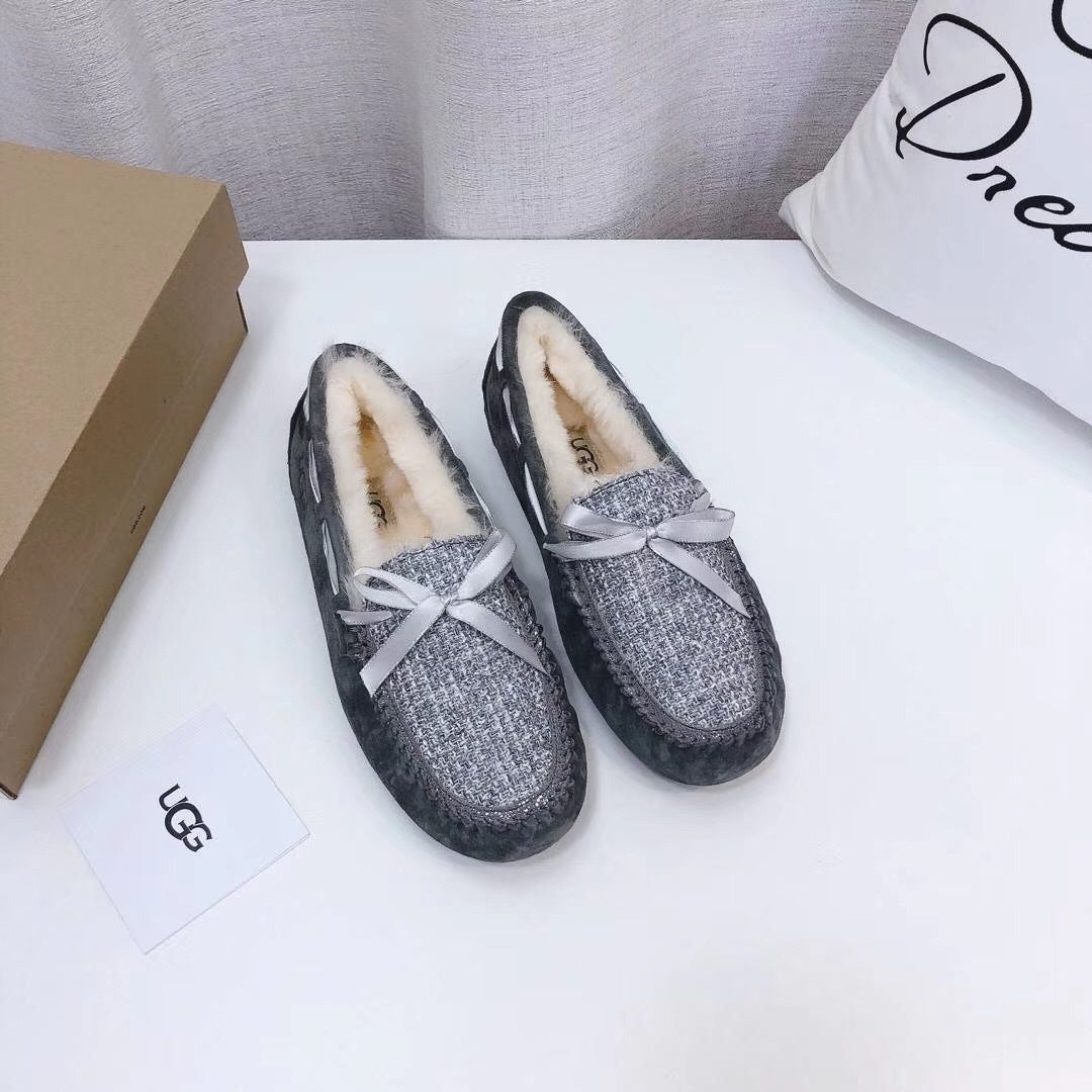 Chic Moccasin-Style Loafers - Gray, Model 5623