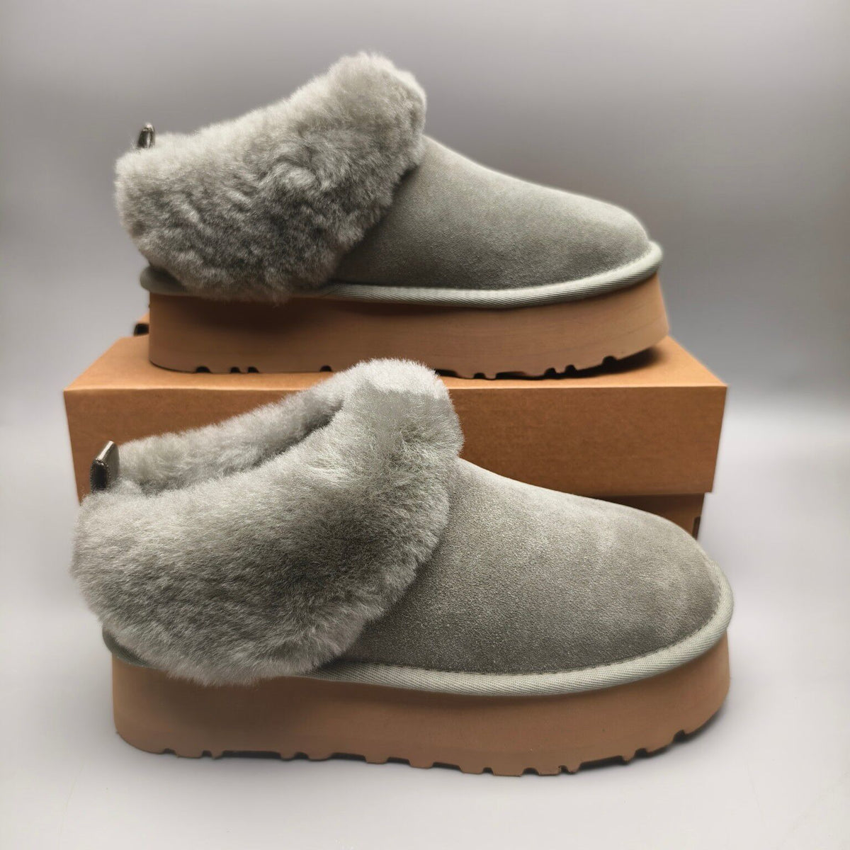 Platform Slip-On Shoes - Green, Suede-Look Style 1393