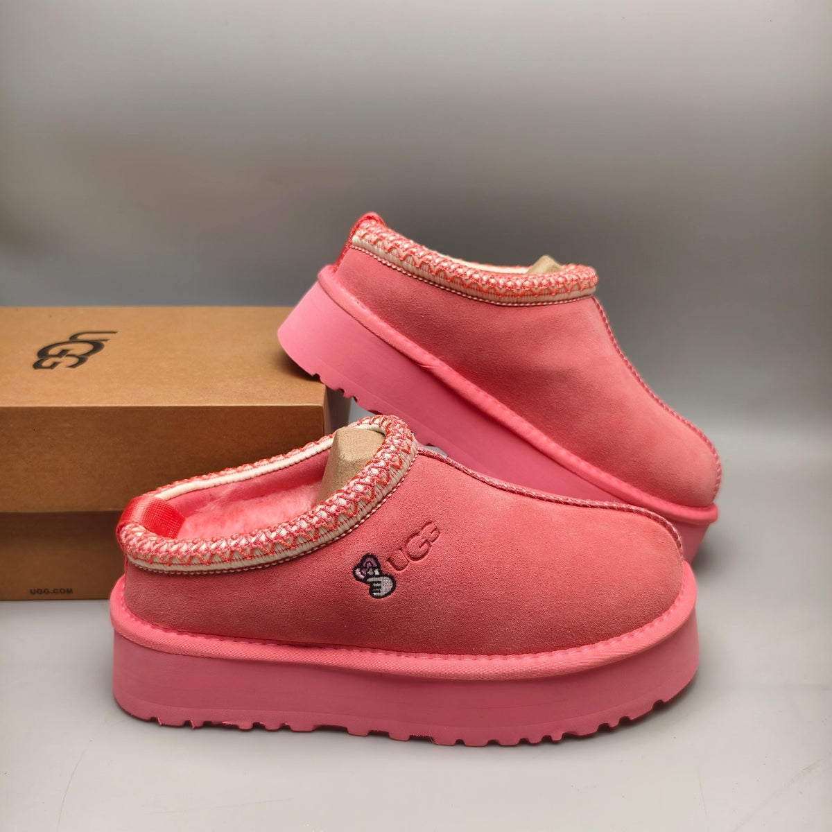 Folk-Inspired Platform Casual Shoes - Fuchsia, Style 2553 / 2130
