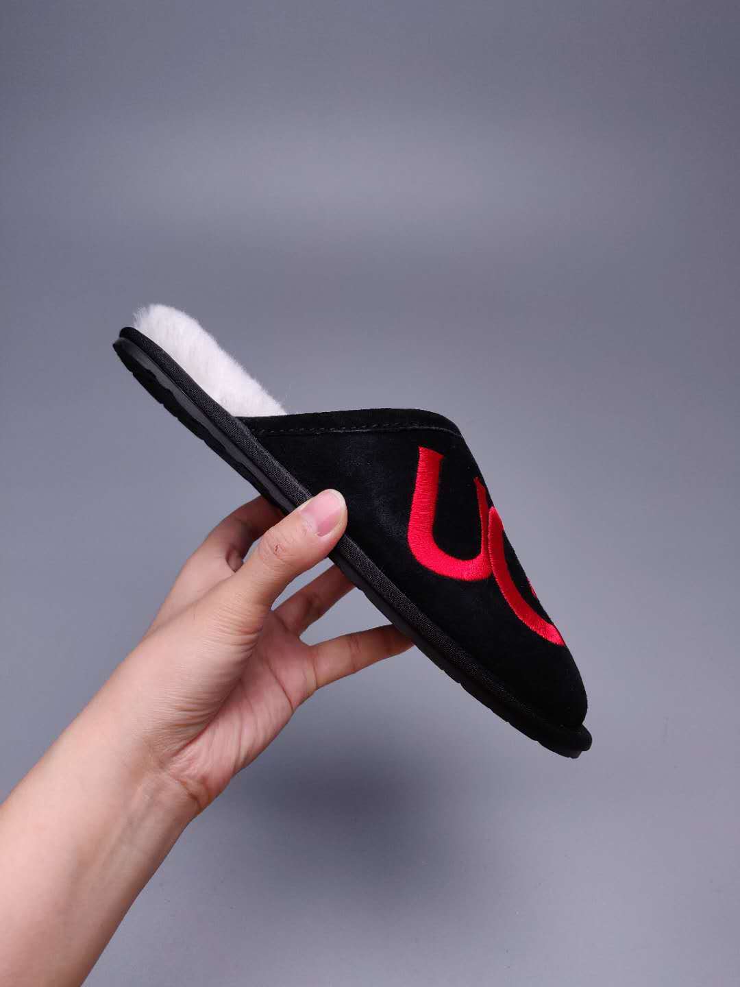 Large G Indoor Slippers - Black, Model 2593