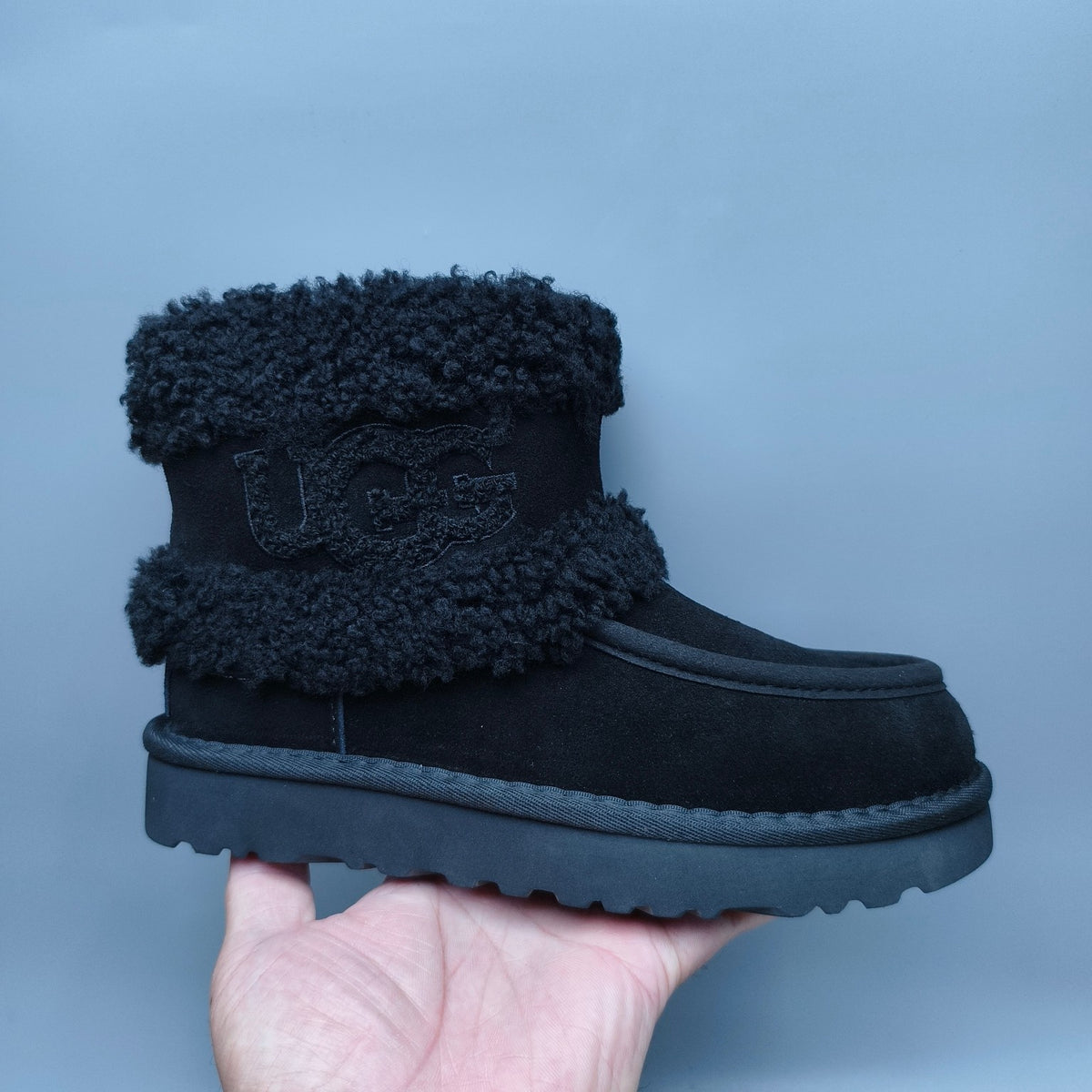 Curly Plush Large Logo Mid-Top Boots - Black, Model 5410