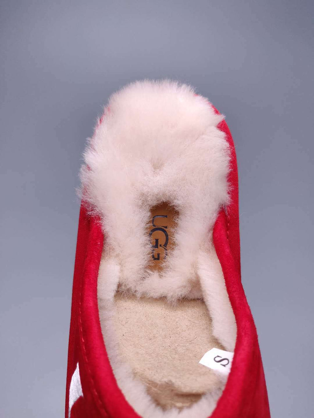 Large G Indoor Slippers - Bright Red, Model 2593