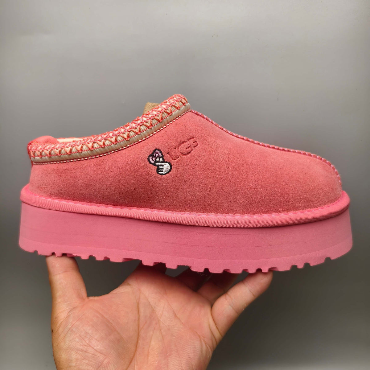 Folk-Inspired Platform Casual Shoes - Fuchsia, Style 2553 / 2130