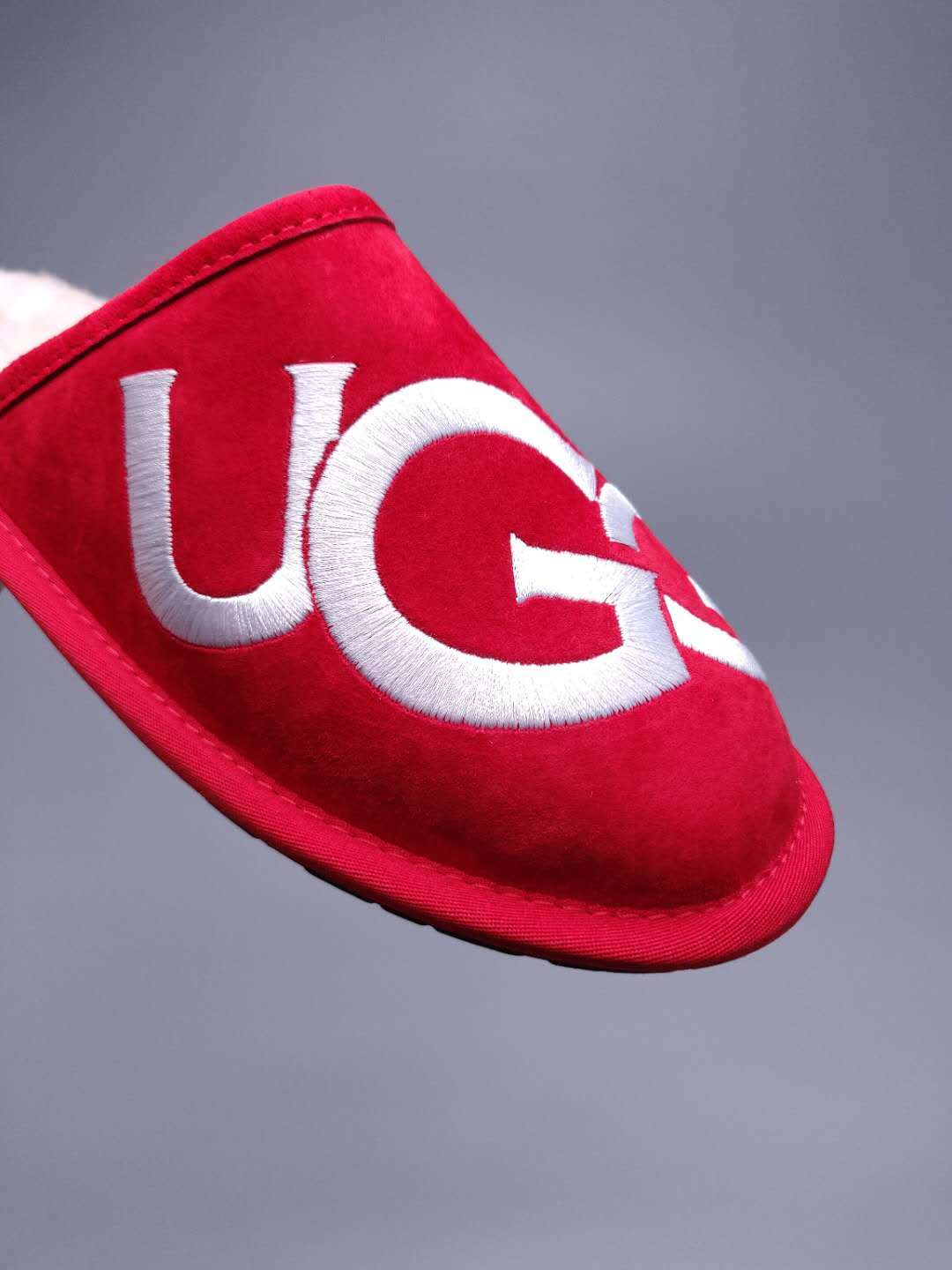 Large G Indoor Slippers - Bright Red, Model 2593