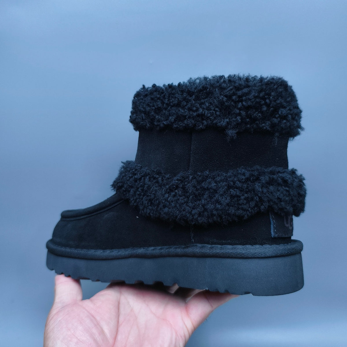 Curly Plush Large Logo Mid-Top Boots - Black, Model 5410