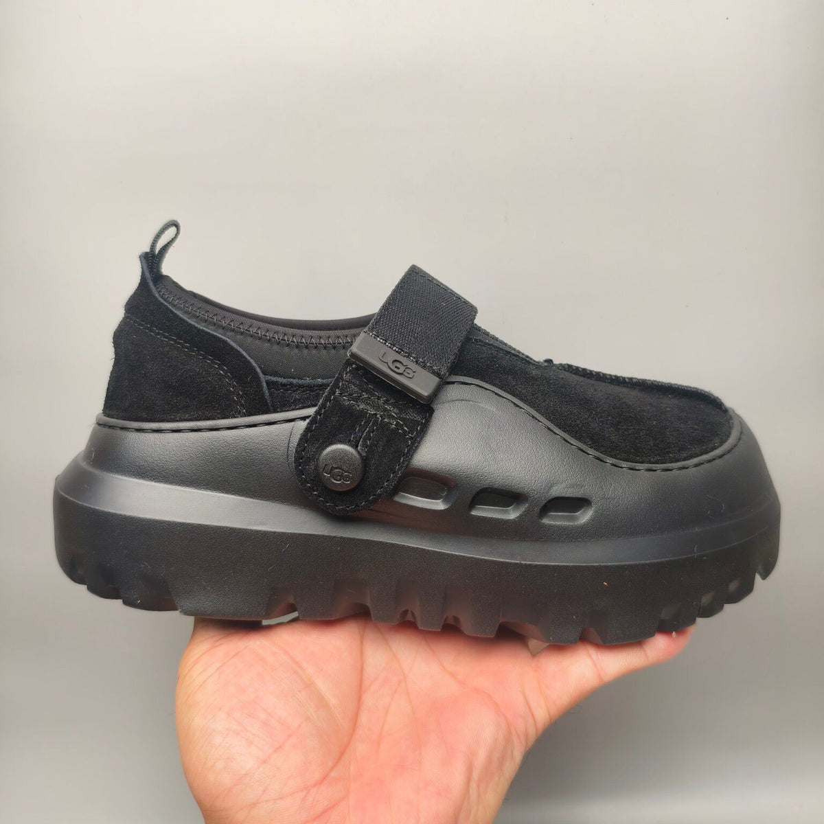 Unisex Slip-On Casual Shoes - Black, Model 7550