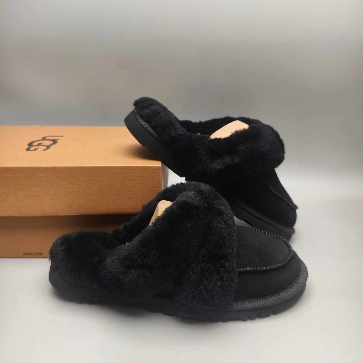 Casual House Slippers - Black, Model 4571