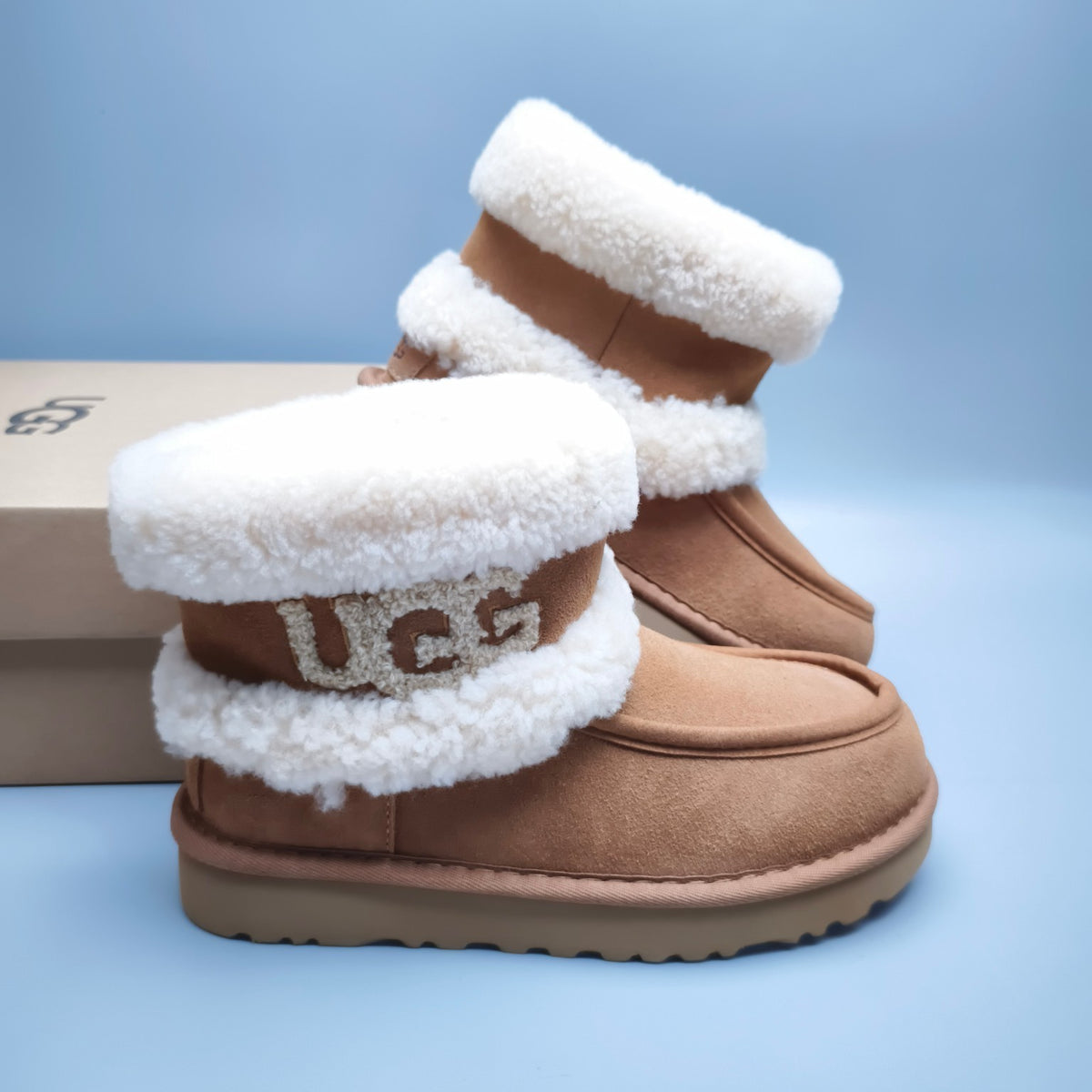 Curly Plush Large Logo Mid-Top Boots - Chestnut, Model 5410