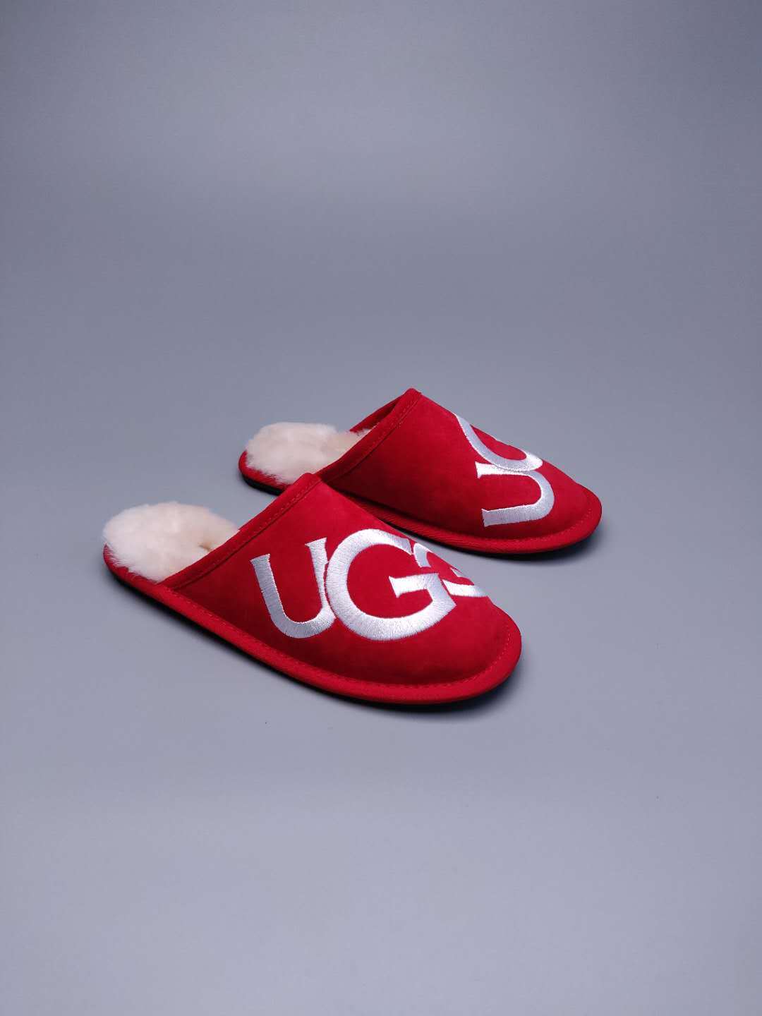 Large G Indoor Slippers - Bright Red, Model 2593