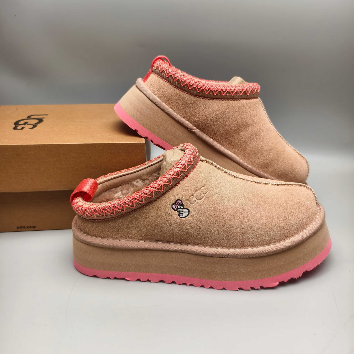 Folk-Inspired Platform Casual Shoes - Pink, Style 2553 / 2130